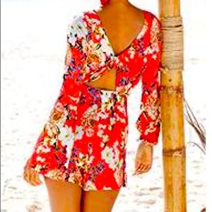 Venus floral romper (L) with bell sleeves